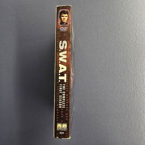 S.W.A.T. The Complete 1st Season DVD Box Set 3 Disc - Picture 2 of 7